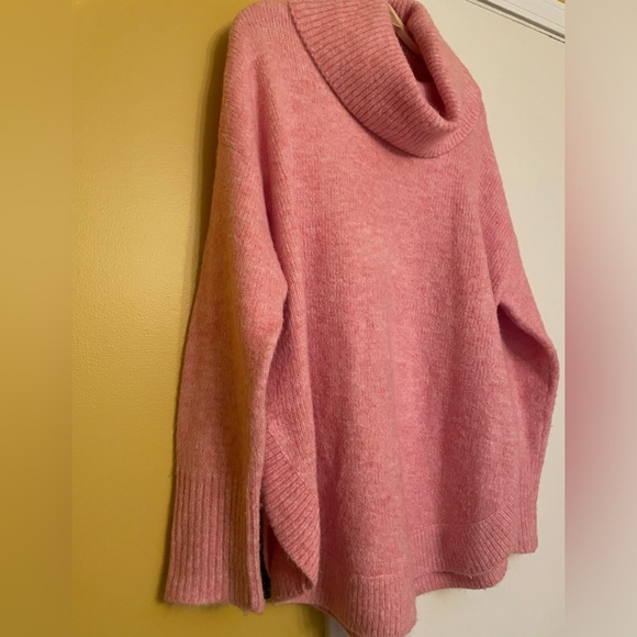 Loft Plus 16-18 Pink/Cream Cowl Neck Sweater - Picture 6 of 8